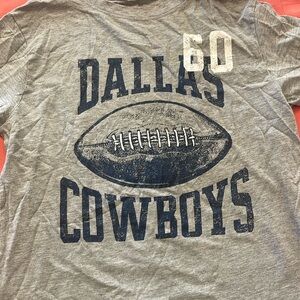 Youth Size 12-14 Medium Dallas Cowboys Long Sleeve T-shirt